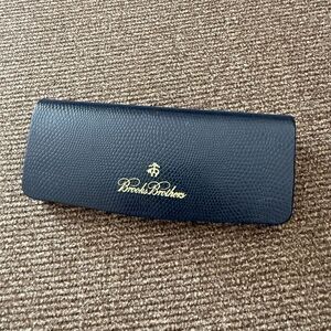 Brooks Brothers Eyeglass Case Hard Shell Blue Magnetic W/glass Cloth